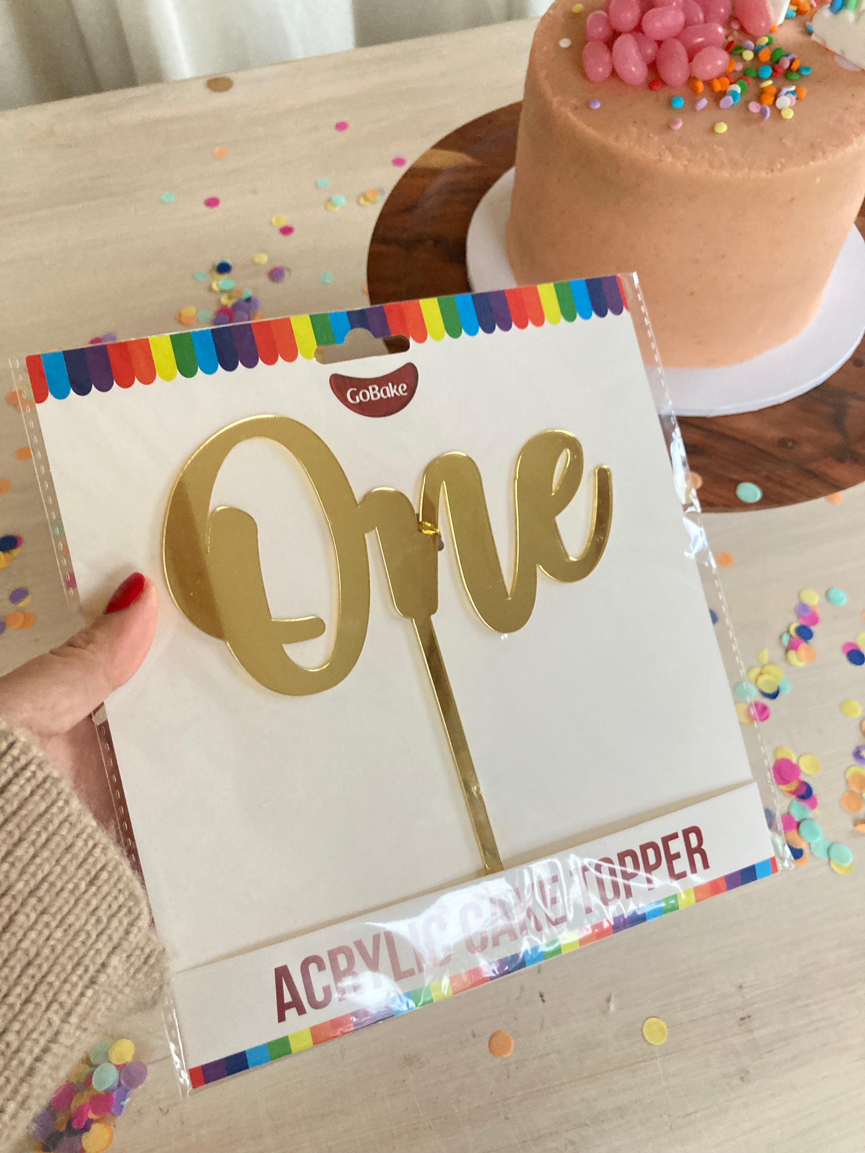 Acrylic Topper One - Gold