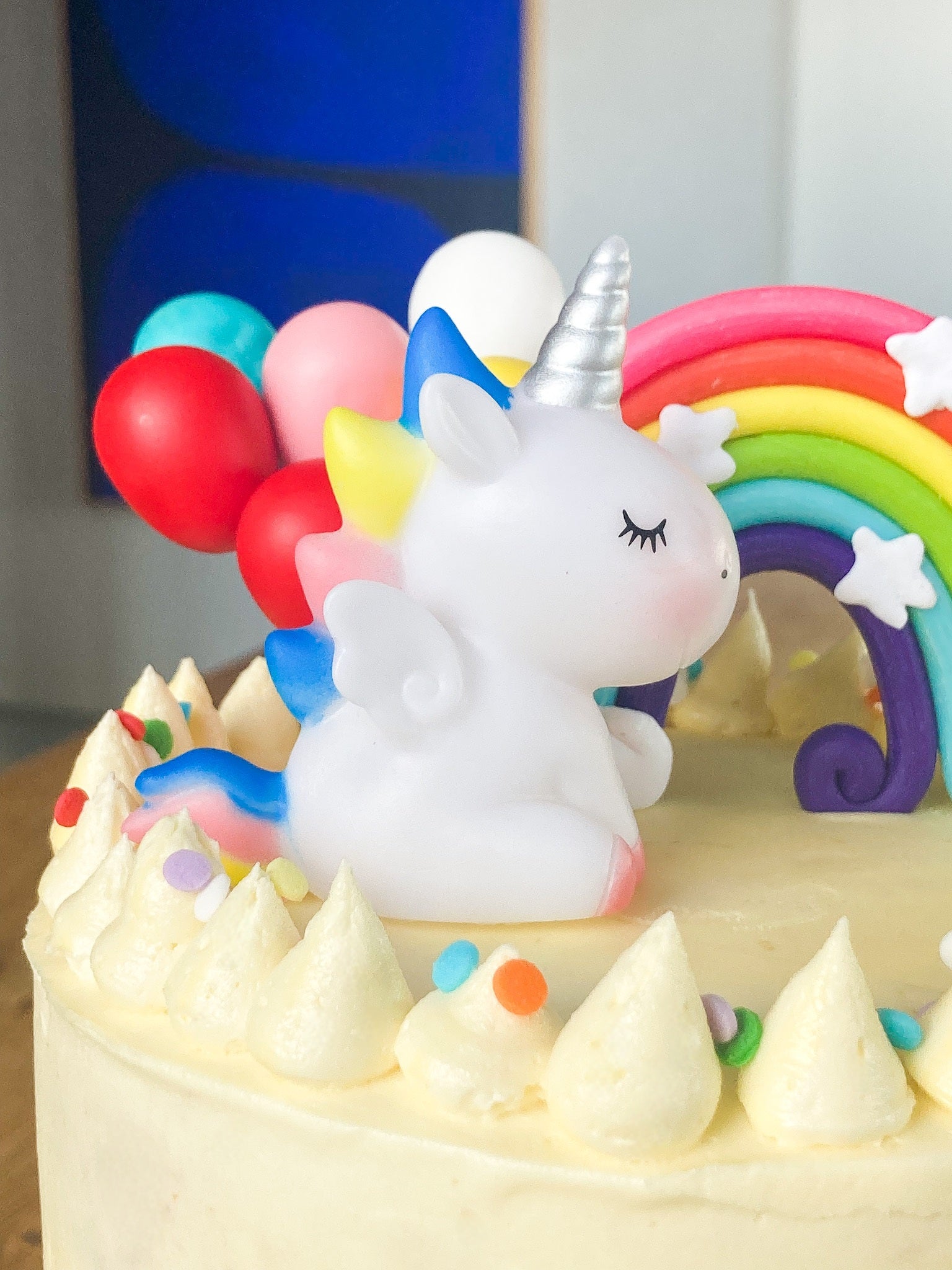 Rainbow Unicorn cake